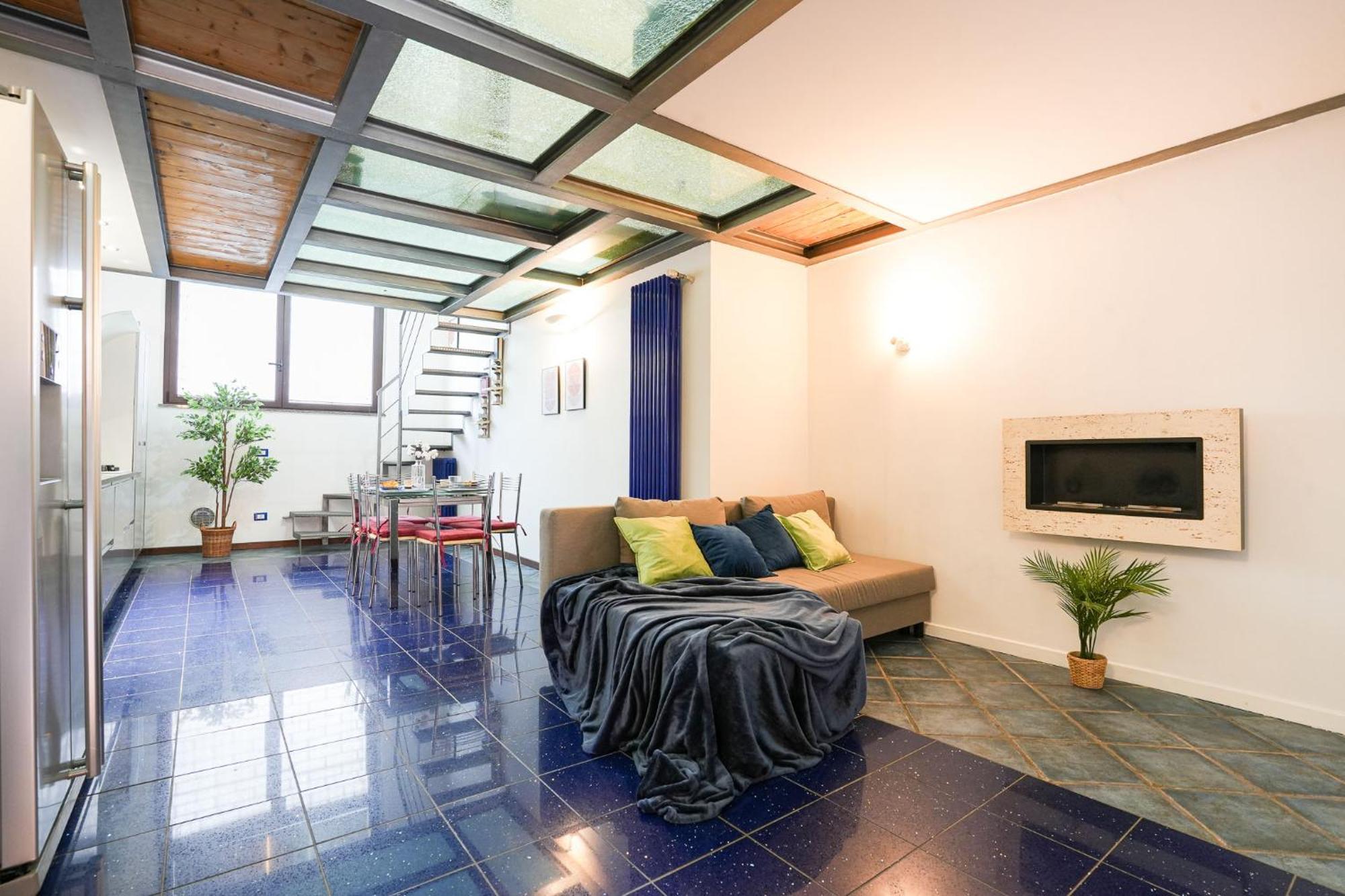 Industrial Loft Apartment Милано Екстериор снимка
