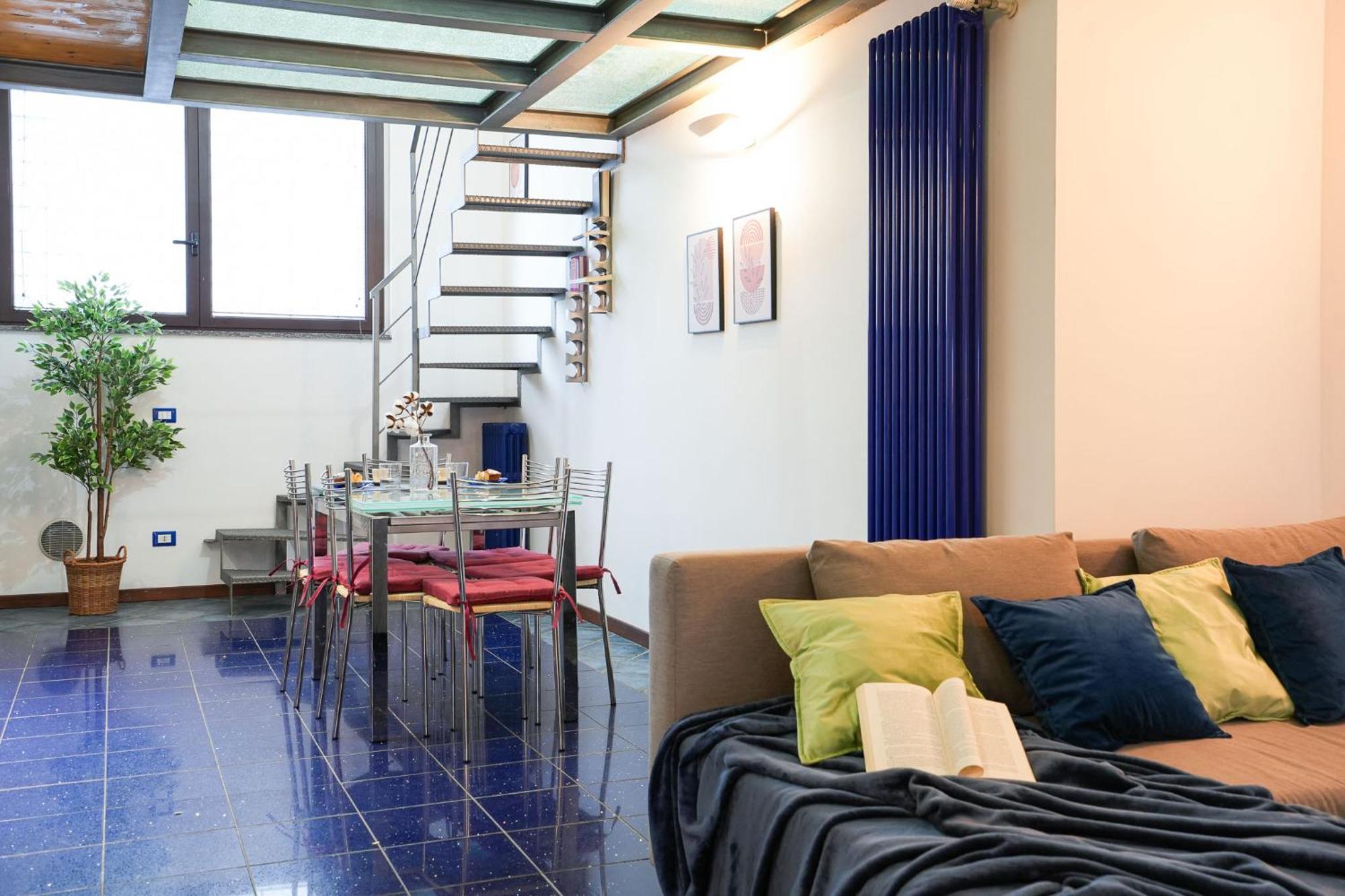 Industrial Loft Apartment Милано Екстериор снимка